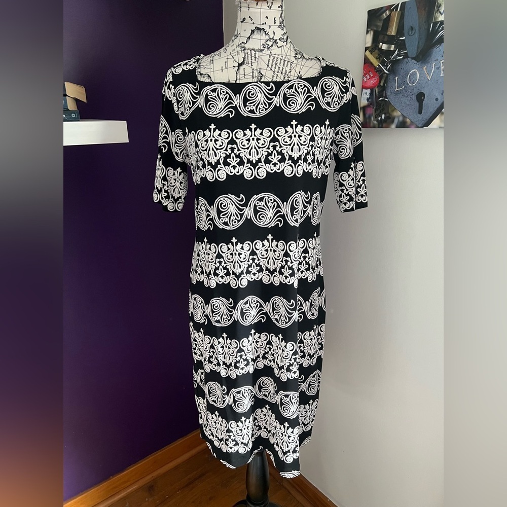 7 for $30 Tiana B Short Sleeve Dress